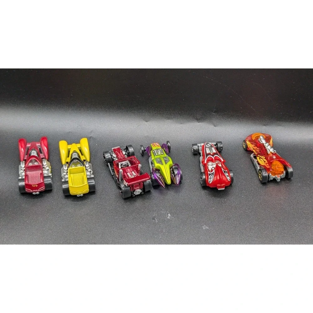 1990s & 2000s Hot Wheels Die-cast Car Lot Of 6 (Screaming, Turbo, Skullrider)